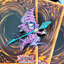 Cargar imagen en el visor de la galería, Pin Mago Oscuro | Coleccionable Dan-Art.shop |