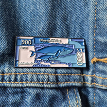 Cargar imagen en el visor de la galería, Pin Billete de Ballenas | Coleccionable Dan-Art.shop |