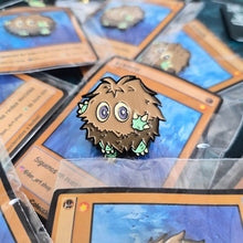 Cargar imagen en el visor de la galería, Pin Kuriboh | Coleccionable Dan-Art.shop |