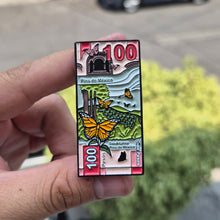 Cargar imagen en el visor de la galería, Pin Billete de Mariposas | Coleccionable Dan-Art.shop |
