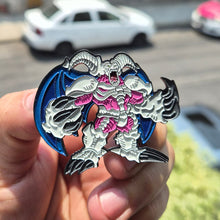 Cargar imagen en el visor de la galería, Pin Convoca al Craneo | Coleccionable Dan-Art.shop |
