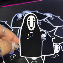 Cargar imagen en el visor de la galería, Sticker Sin Cara | Studio Ghibli |
