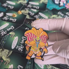 Cargar y reproducir el video en el visor de la galería, Pin Exodia el Prohibido | Coleccionable Dan-Art.shop |

