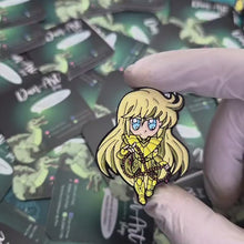 Cargar y reproducir el video en el visor de la galería, Pin Shaka de Virgo | Coleccionable Dan-Art.shop | Caballeros del Zodiaco
