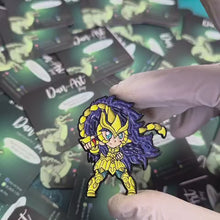 Cargar y reproducir el video en el visor de la galería, Pin Milo de Escorpio | Coleccionable Dan-Art.shop | Caballeros del Zodiaco
